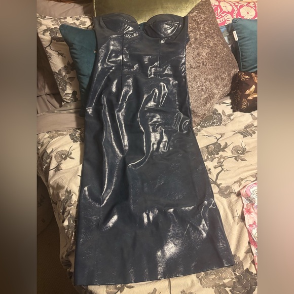 Mare Mare Faux Leather Strapless Slim
Midi Dress EEUC once worn. Sz S - Picture 6 of 6